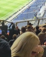 邮报：曼联球迷欧联赛后遭到法国警方催泪瓦斯袭击 球队正在调查