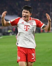 星空体育平台-当选韩国年度最佳球员 金玟哉感谢孙兴慜的帮助